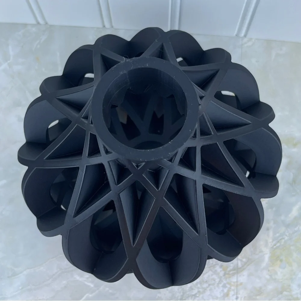 Modern Vase, The Vukan Vase, Flower Vase, Dried Flowers